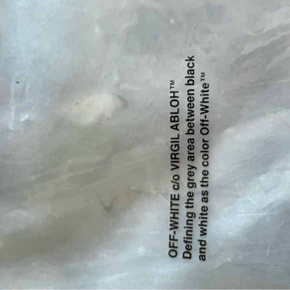 AUTHENTIC Off -White Industrial Keychain
Blue/Translucent  Designer Virgil Abloh - Picture 9 of 11